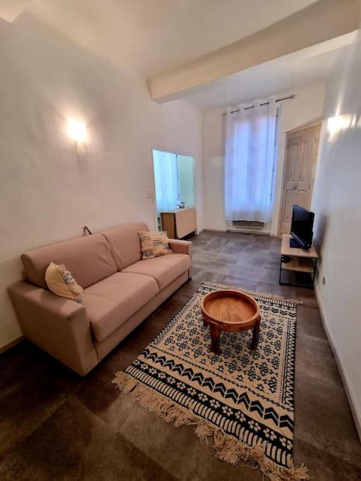 Joli 2 Pieces Centre Historique De Grasse, Wifi Apartment ภายนอก รูปภาพ